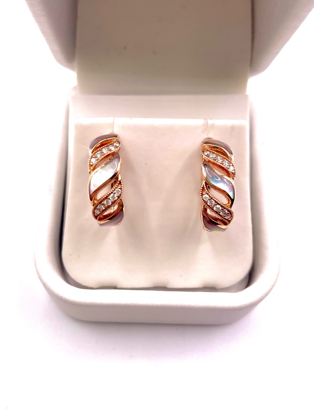 Na Hoku Kabana Rose Gold Pink Mother-of-Pearl and Diamond Earrings